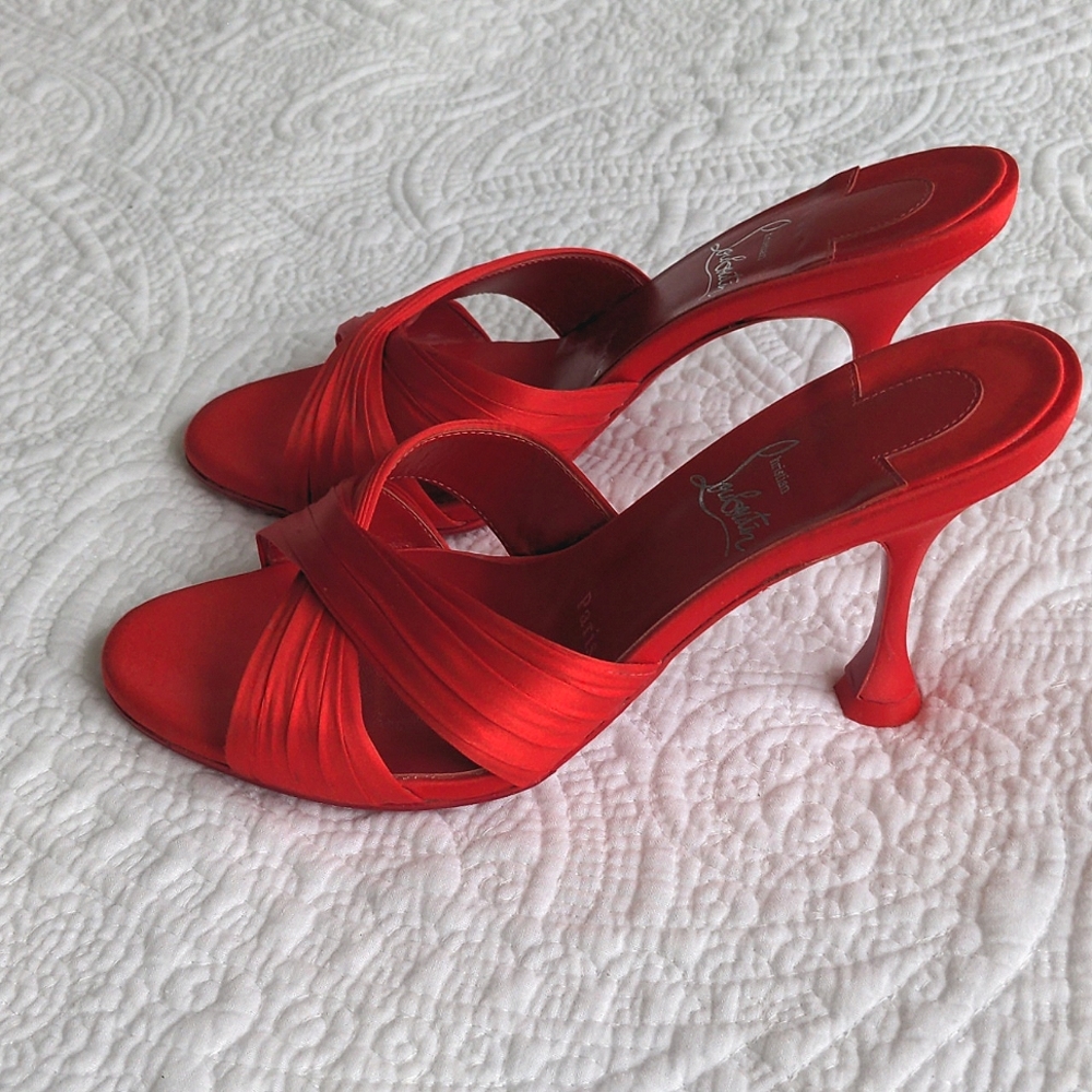 Christian Louboutin Nicol Back Open Toe Mules - Picture 4 of 11